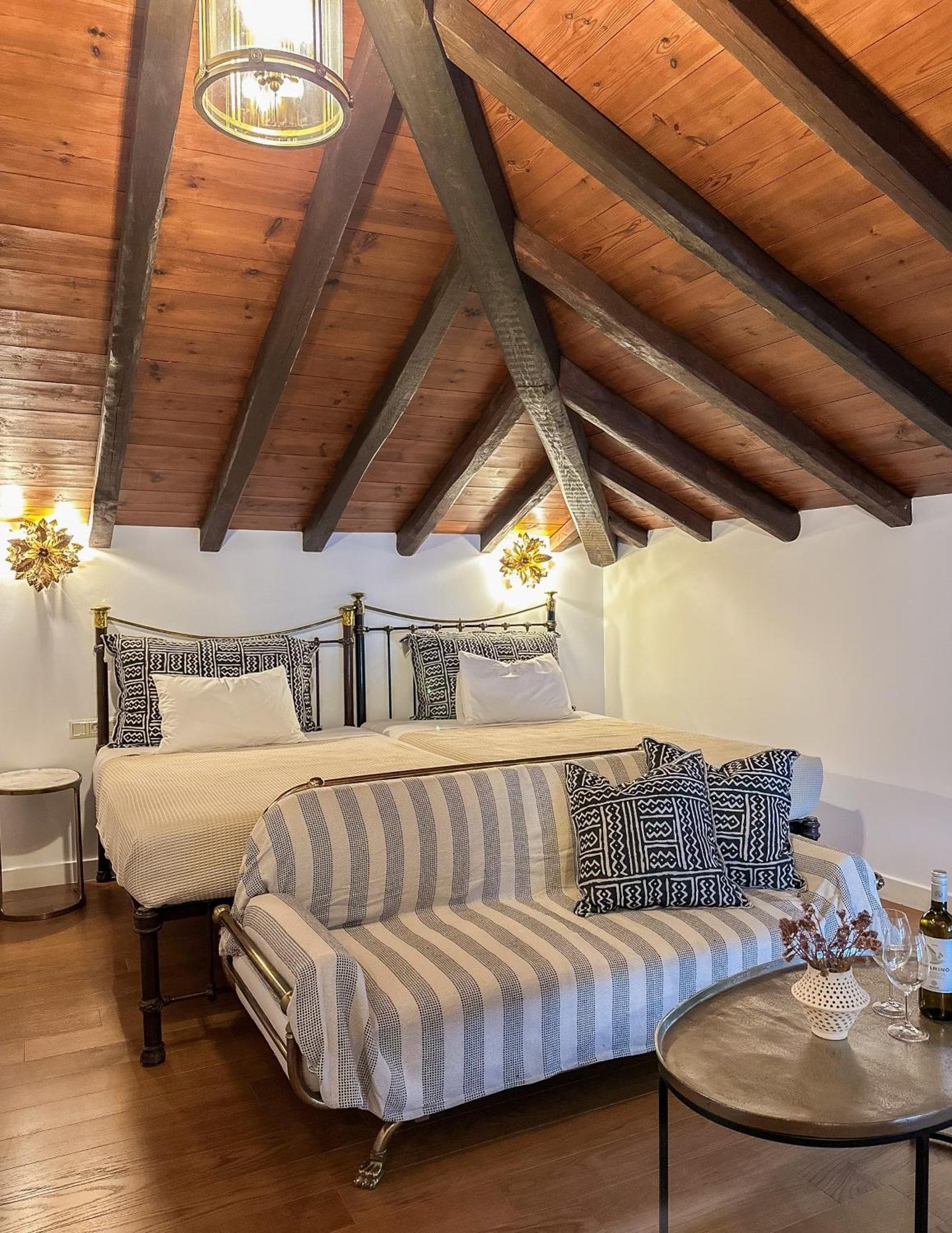 Hotel Ourania'S Mansion Città di Skiathos Esterno foto